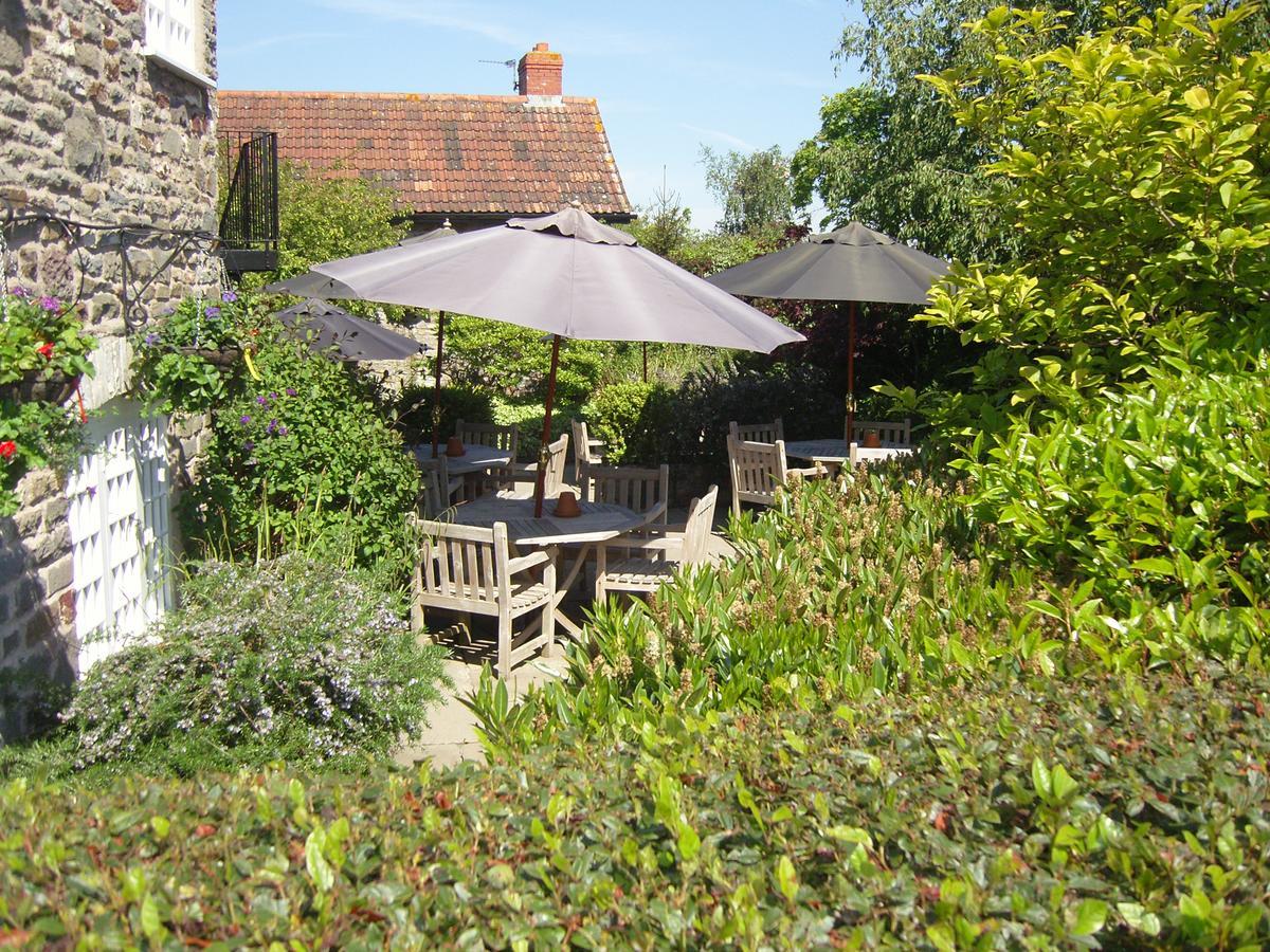 The Carpenters Arms Hotel Pensford Bagian luar foto