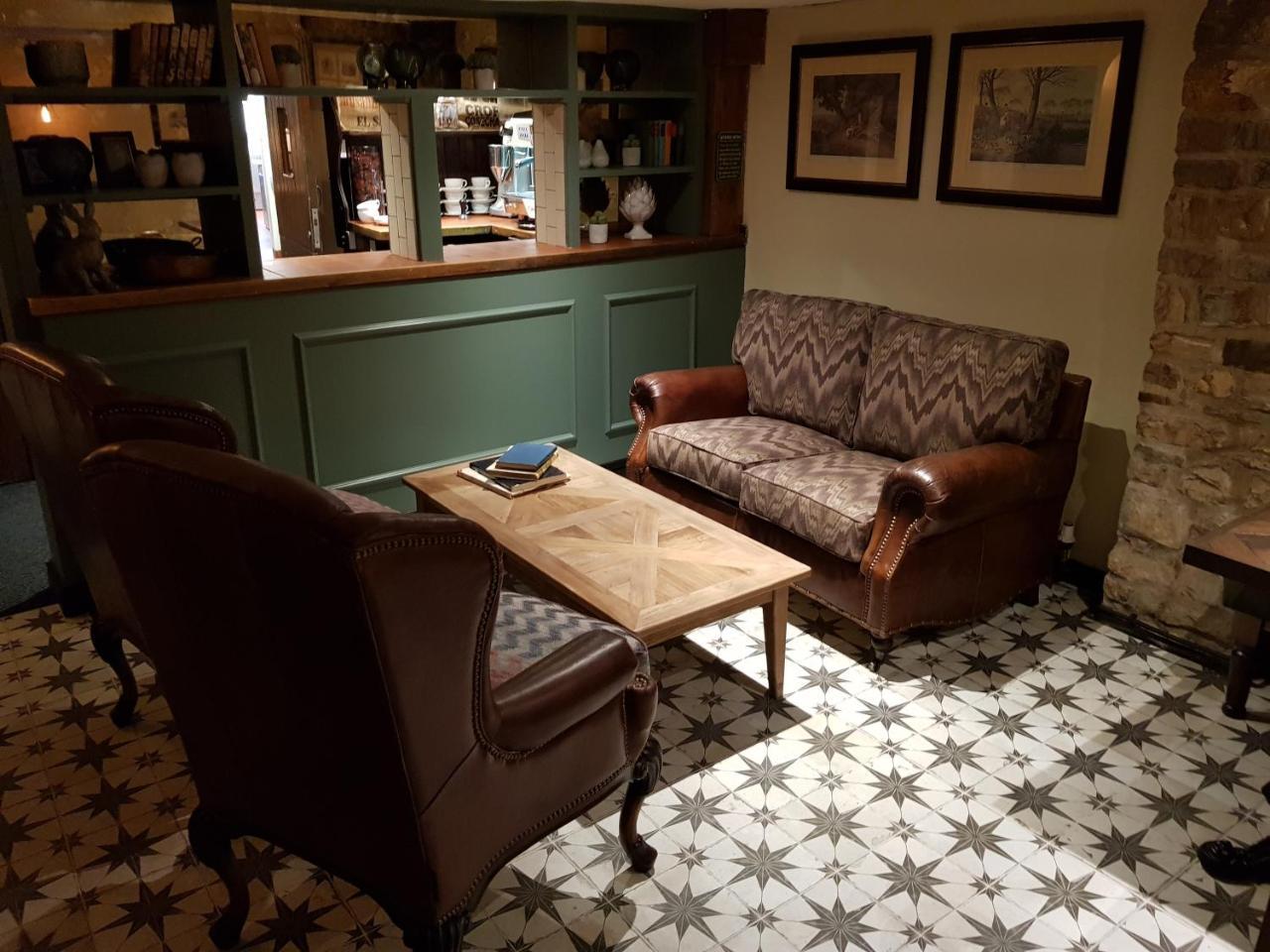 The Carpenters Arms Hotel Pensford Bagian luar foto