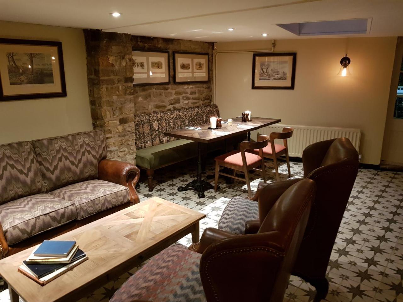 The Carpenters Arms Hotel Pensford Bagian luar foto