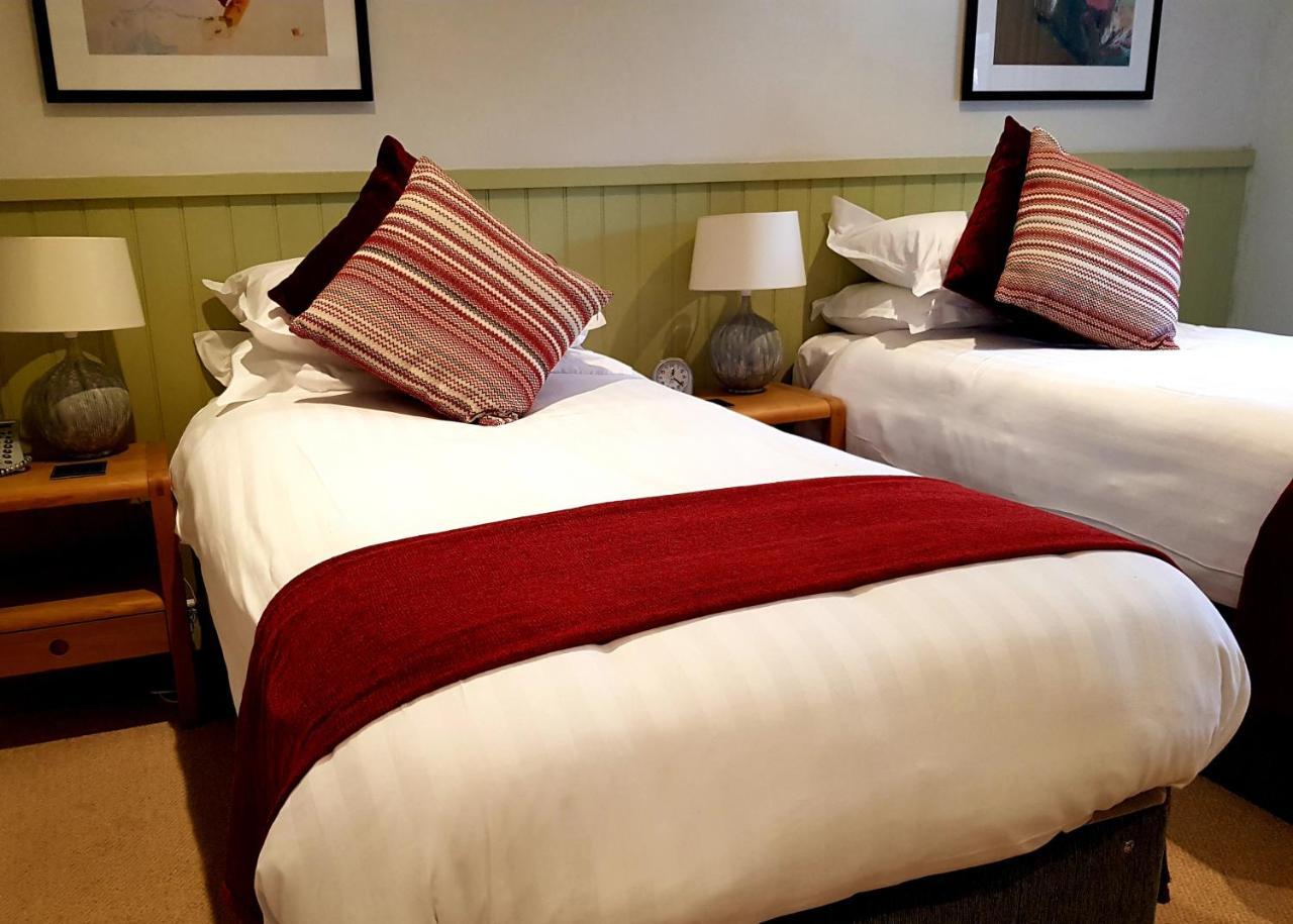 The Carpenters Arms Hotel Pensford Bagian luar foto