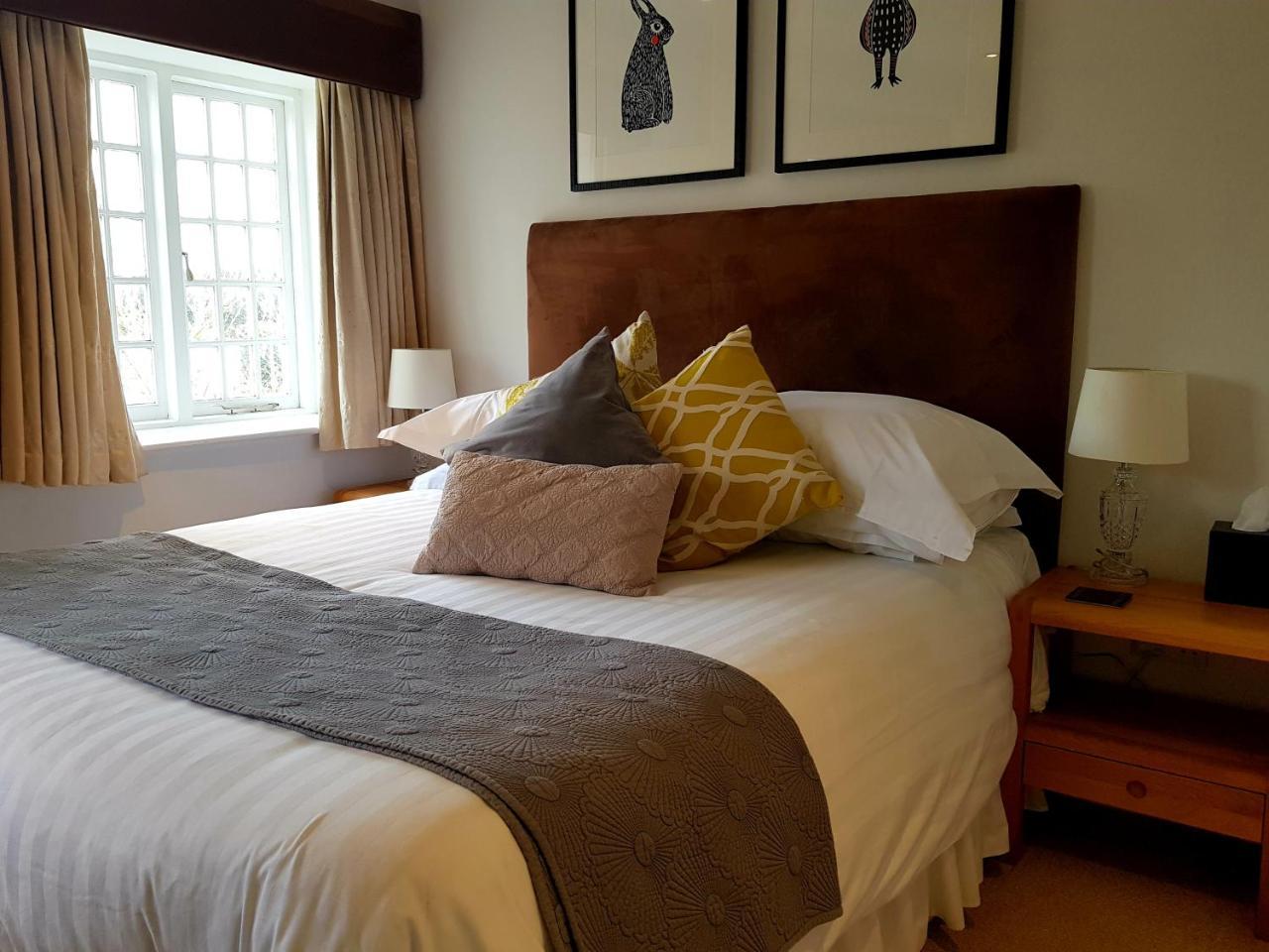The Carpenters Arms Hotel Pensford Bagian luar foto